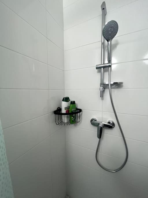 Hana Home Mantes-La-Jolie 6 Personnes Parking Public Gratuit Business&Family Екстериор снимка